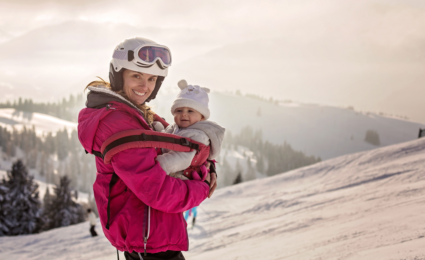 Partir au ski avec Bébé : comment profiter en famille ?